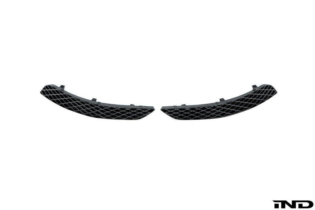 ACEXXON Porsche 991 GT3 / GT3RS Rear Reflector Insert Set - Honeycomb Matte Black Questions & Answers