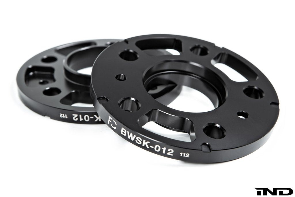 Which 12 and 15 mm spacers to get for a 25 BMW 760i?