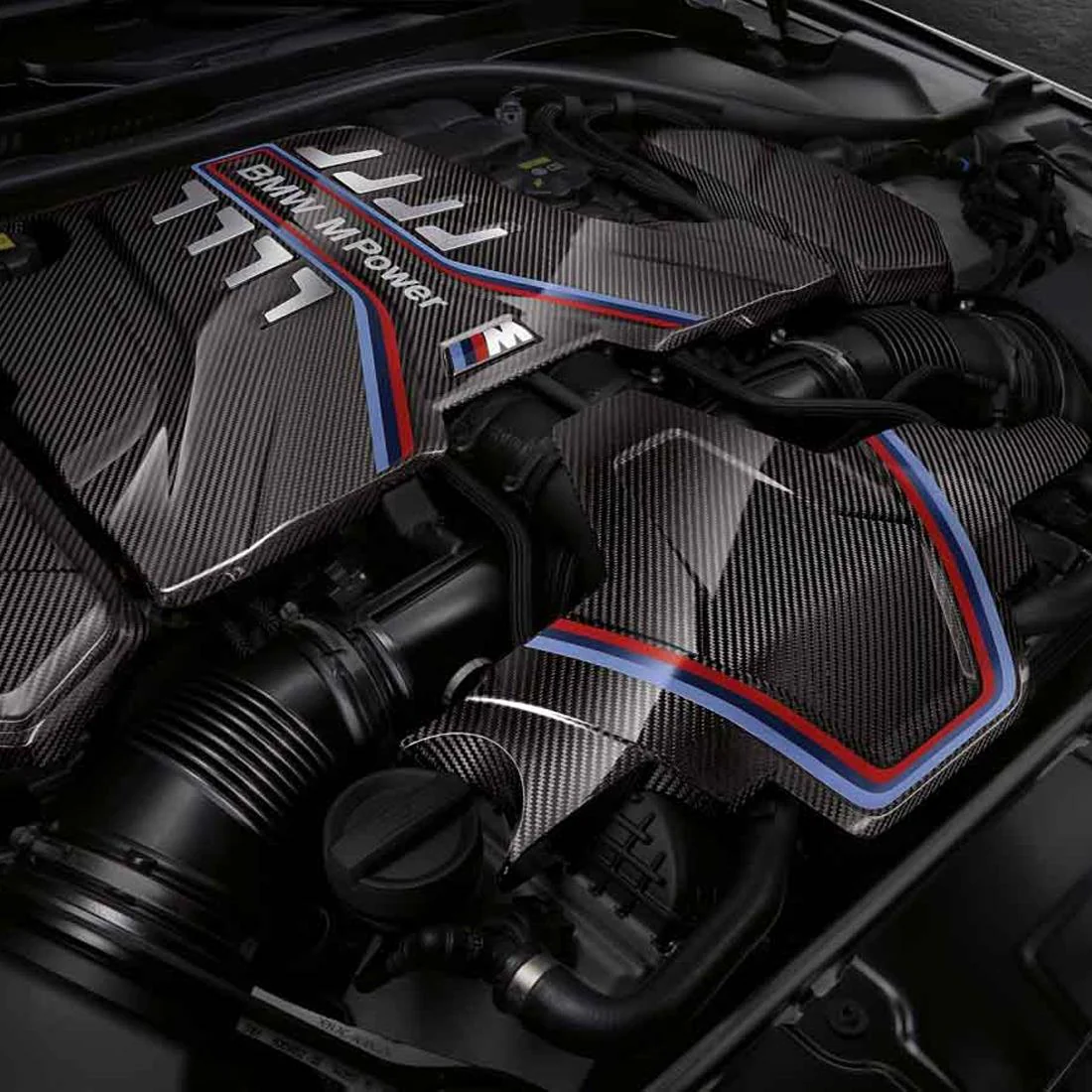 BMW F90 M5 M Performance Engine Cover in Carbon Fiber Expansion Kit Questions & Answers